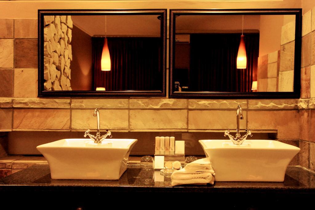 Anta Boga Hotel Блоемфонтейн Стая снимка